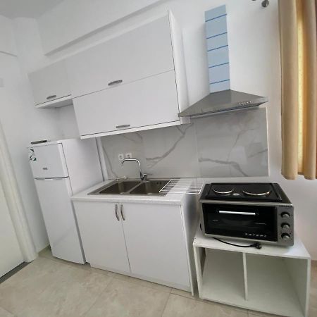 Am Apartment Sarande Bagian luar foto