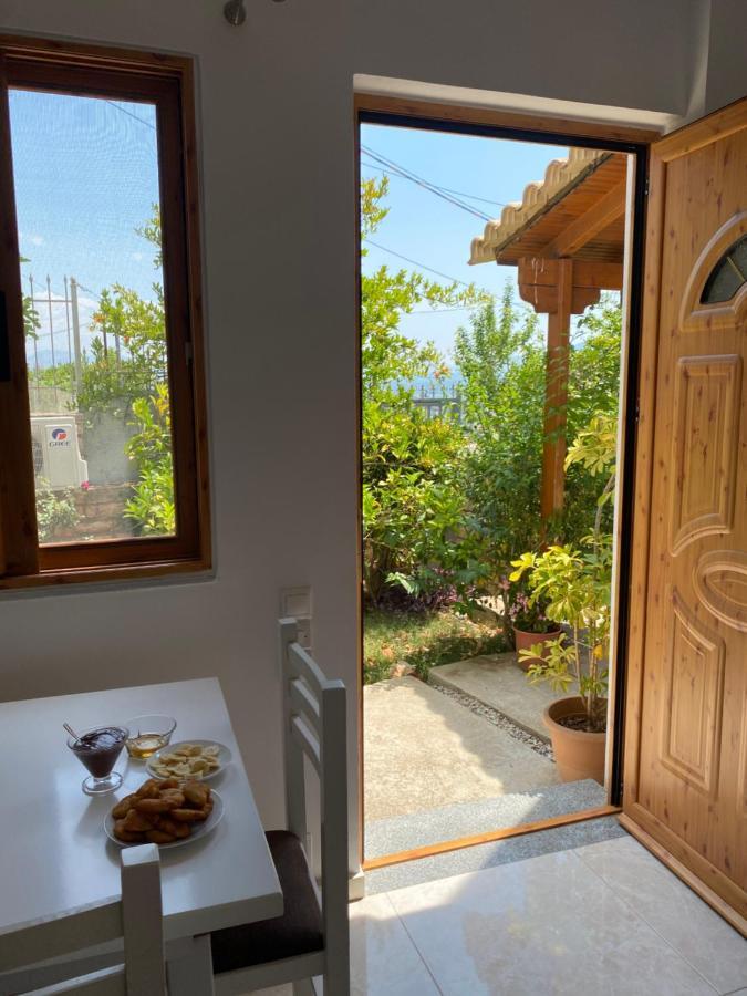 Am Apartment Sarande Bagian luar foto