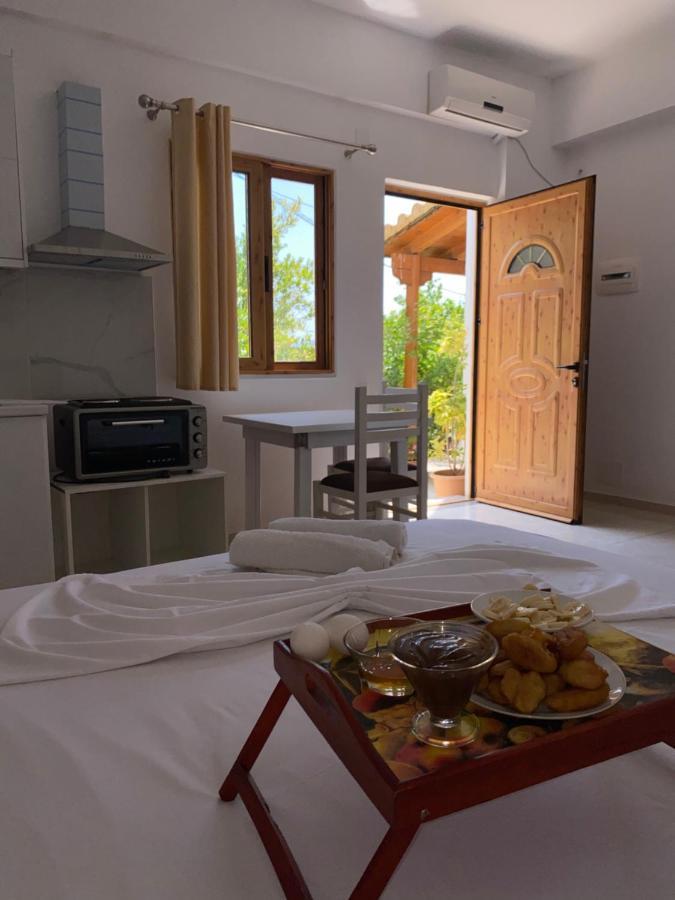 Am Apartment Sarande Bagian luar foto