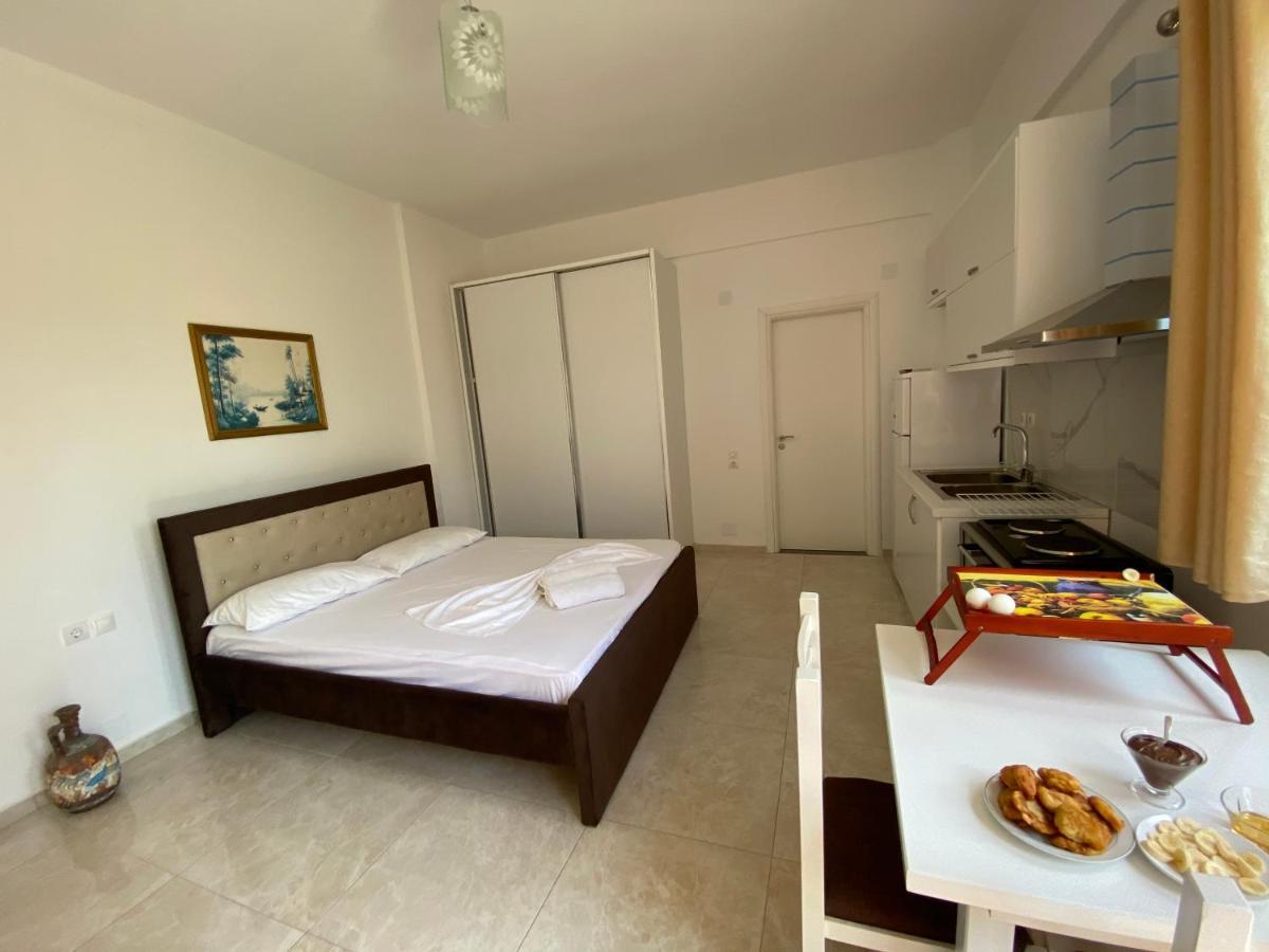 Am Apartment Sarande Bagian luar foto