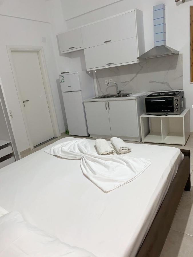 Am Apartment Sarande Bagian luar foto